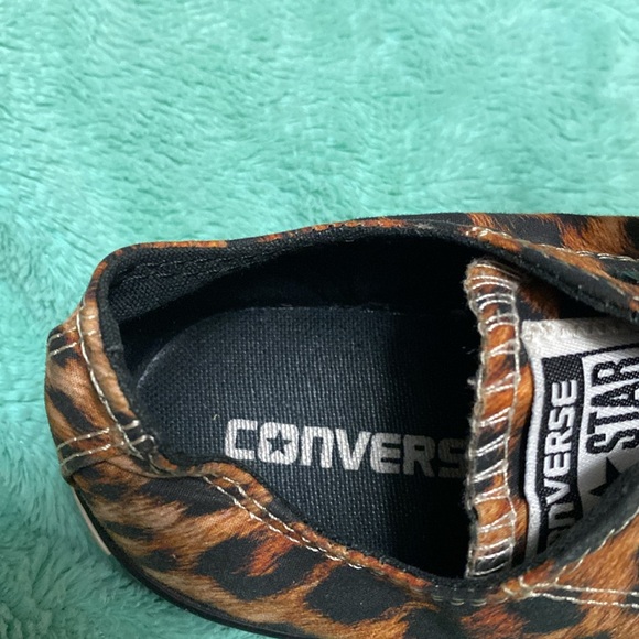Converse all star Cheetah print shoes - Picture 2 of 5